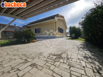 appartamento in vendita a Carrara in zona Avenza