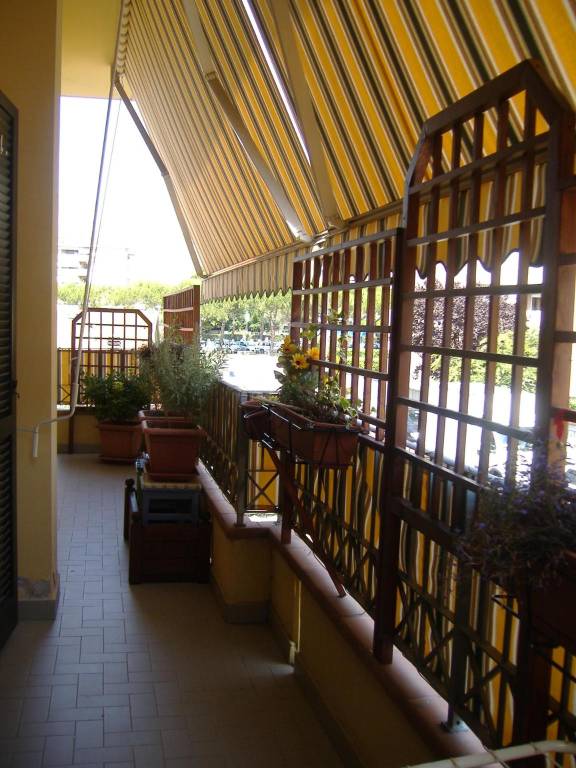 appartamento in vendita a Carrara in zona Avenza