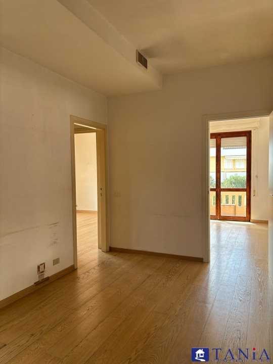 appartamento in vendita a Carrara in zona Marina di Carrara