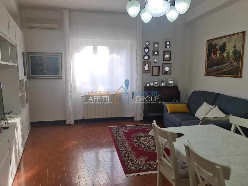 casa indipendente in vendita a Carrara in zona Stadio