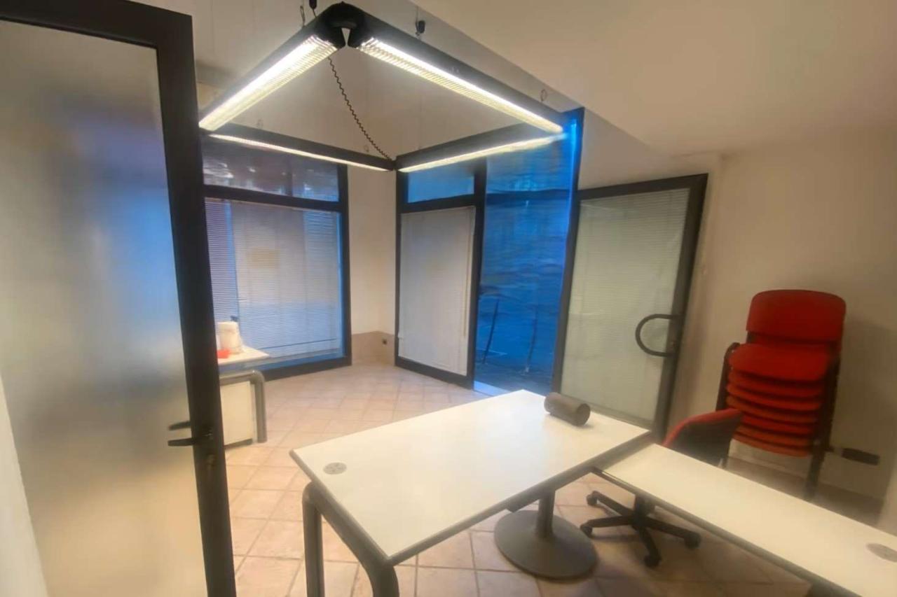 appartamento in vendita a Carrara in zona Marina di Carrara