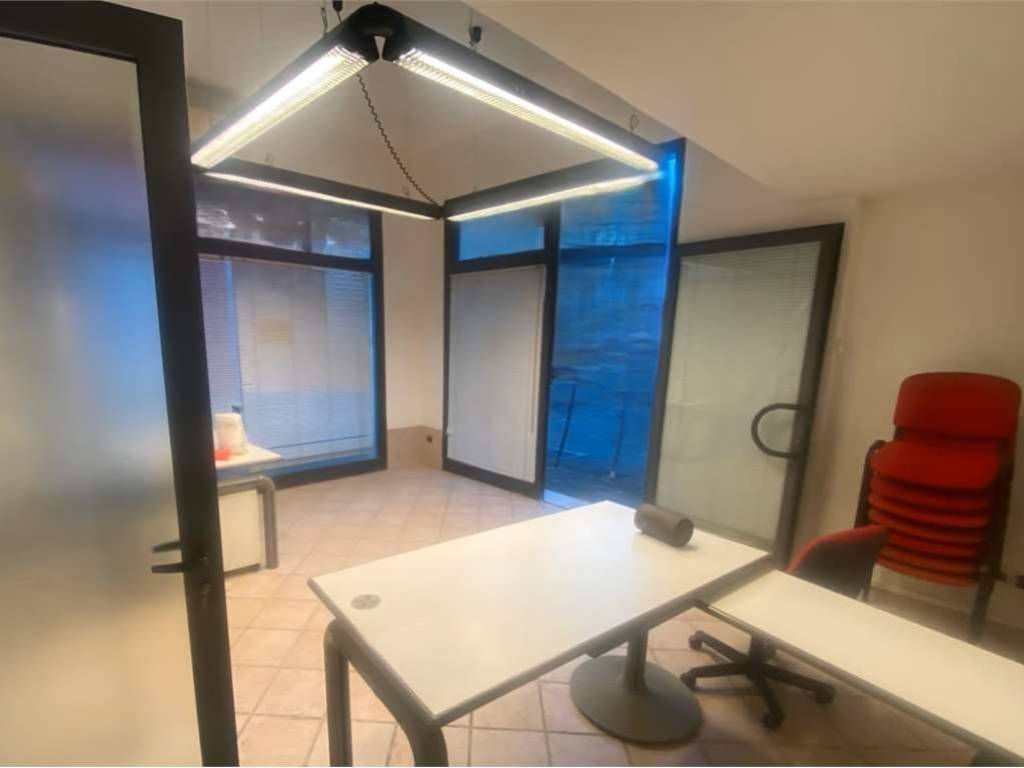 appartamento in vendita a Carrara in zona Marina di Carrara