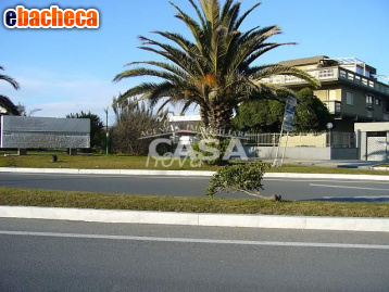 appartamento in vendita a Carrara in zona Marina di Carrara