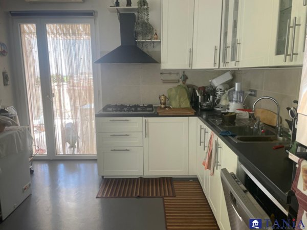 appartamento in vendita a Carrara in zona Fabbrica