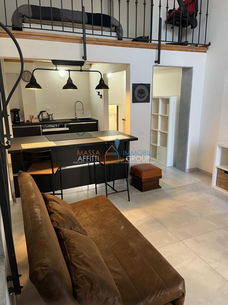 appartamento in vendita a Carrara in zona Marina di Carrara