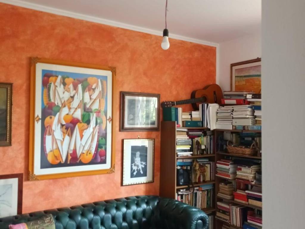 casa indipendente in vendita a Carrara in zona Fossola