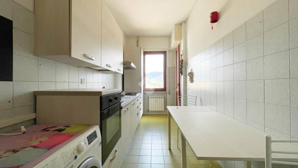 appartamento in vendita a Carrara in zona Marina di Carrara