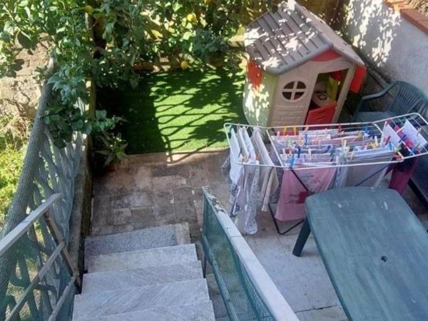 appartamento in vendita a Carrara in zona Centro Città