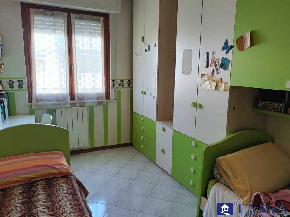 appartamento in vendita a Carrara in zona Avenza