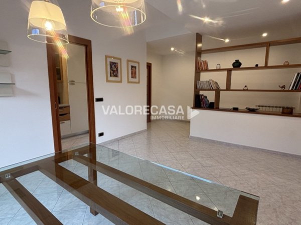 appartamento in vendita a Carrara in zona Avenza