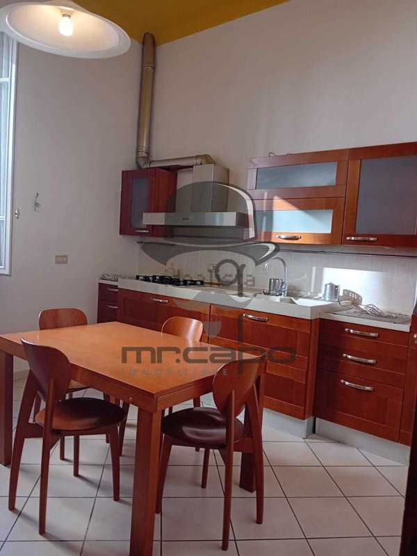 casa indipendente in vendita a Carrara