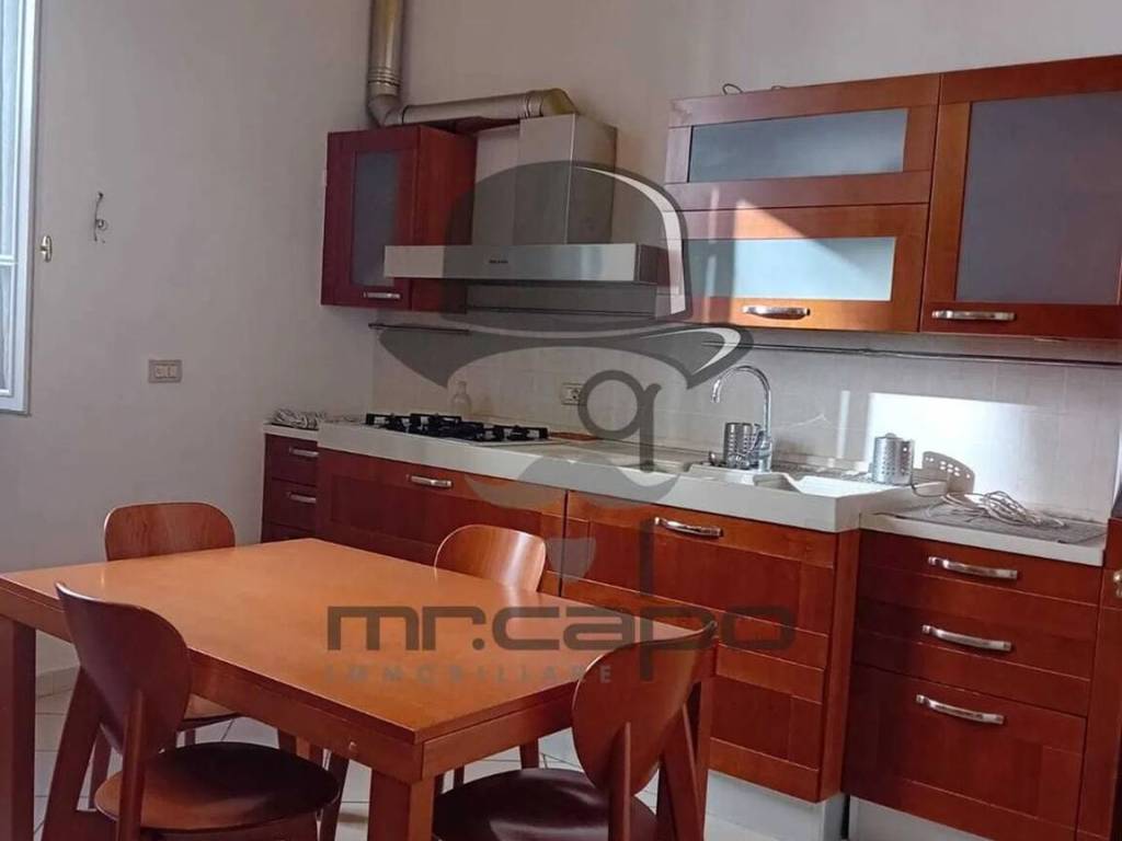casa indipendente in vendita a Carrara