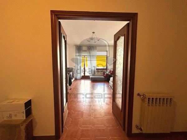 appartamento in vendita a Carrara in zona Avenza