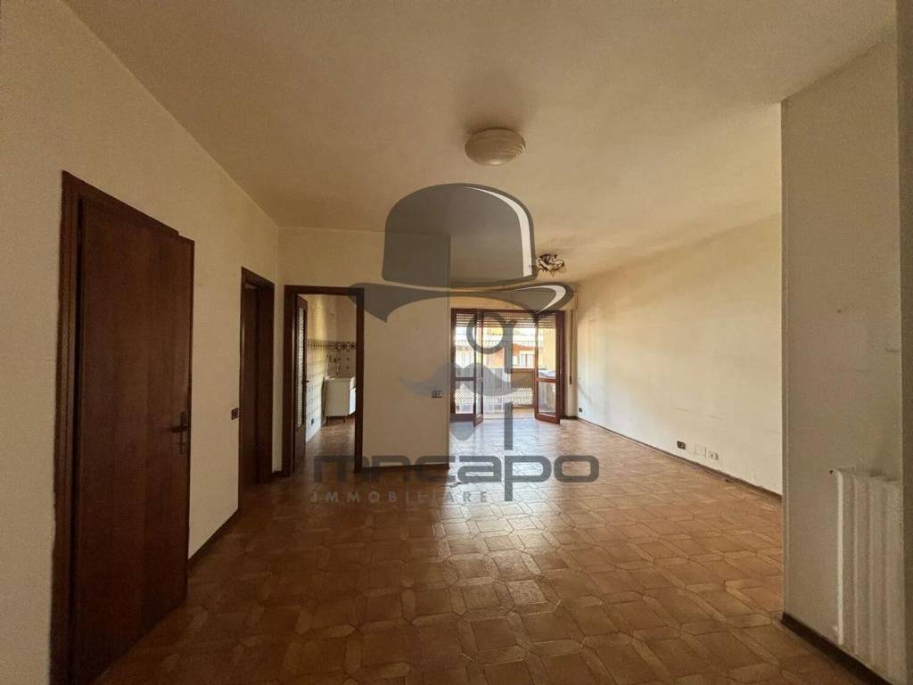 appartamento in vendita a Carrara in zona Avenza