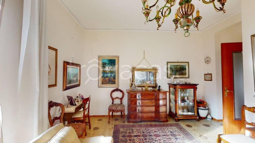 appartamento in vendita a Carrara in zona Centro Città