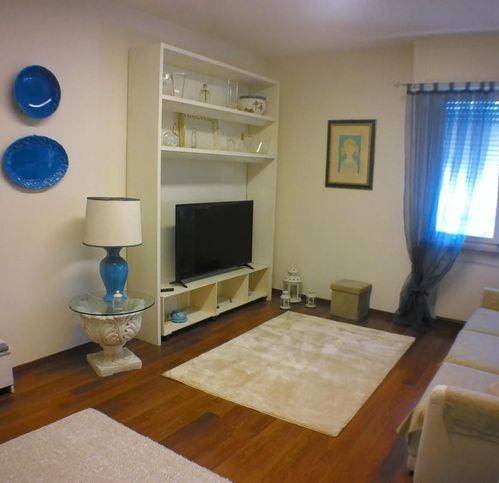 appartamento in vendita a Carrara in zona Centro Città
