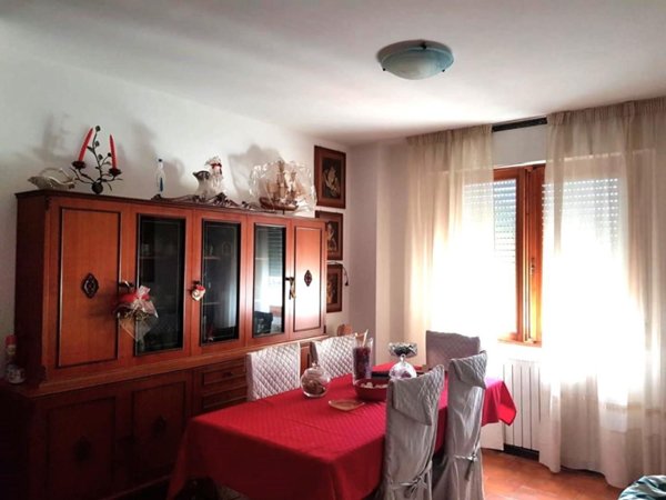 appartamento in vendita a Carrara in zona Marina di Carrara