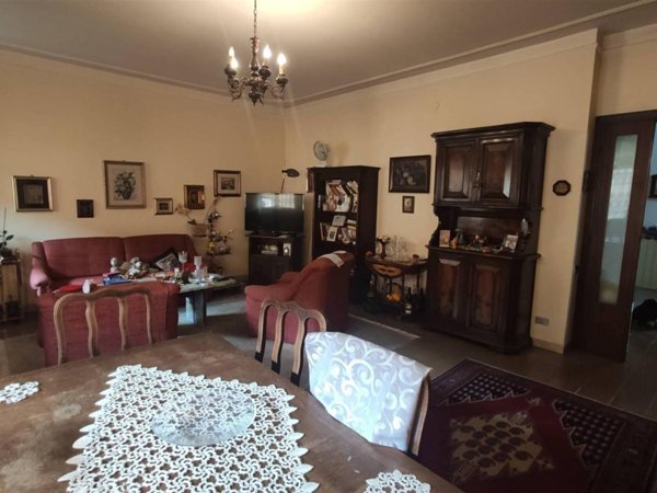 appartamento in vendita a Carrara in zona Sant'Antonio