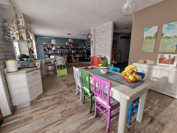 appartamento in vendita a Carrara in zona Avenza
