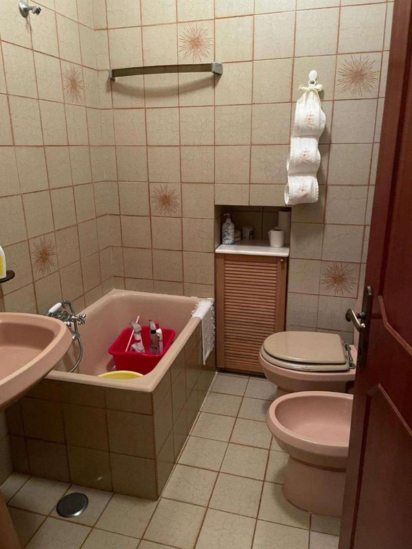 intera palazzina in vendita a Carrara in zona Gragnana