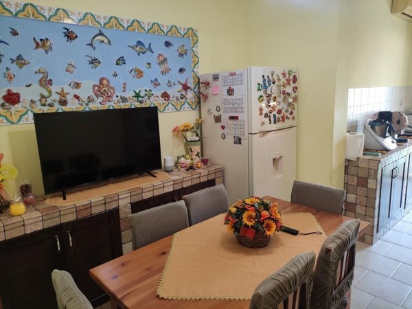appartamento in vendita a Carrara in zona Marina di Carrara