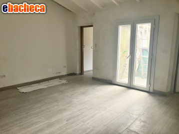 appartamento in vendita a Carrara in zona Centro Città