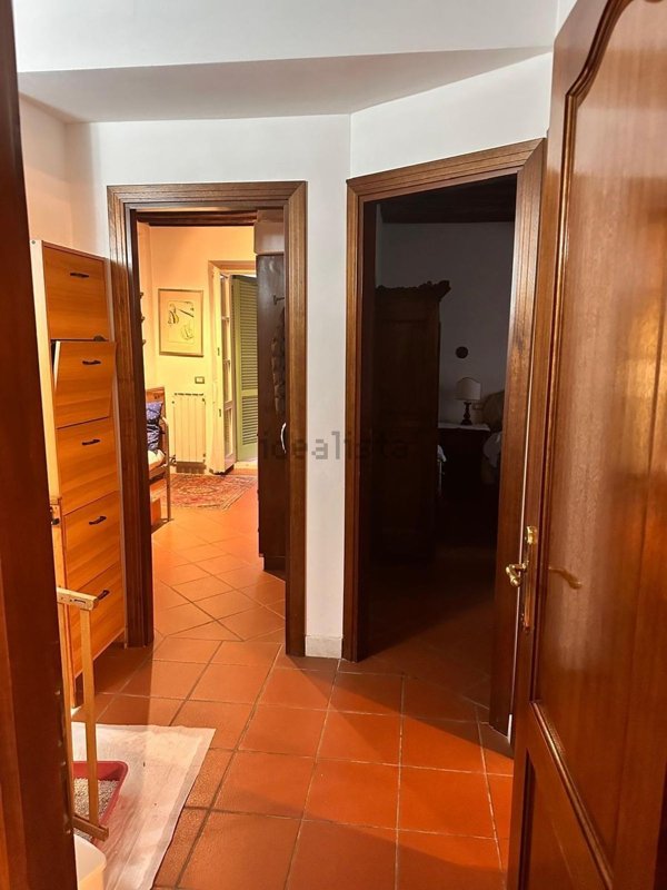 casa indipendente in vendita a Carrara