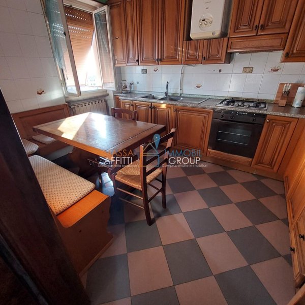 appartamento in vendita a Carrara in zona Avenza