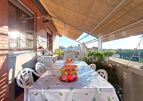appartamento in vendita a Carrara in zona Marina di Carrara