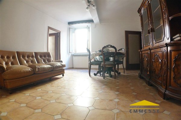 appartamento in vendita a Carrara in zona Centro Città