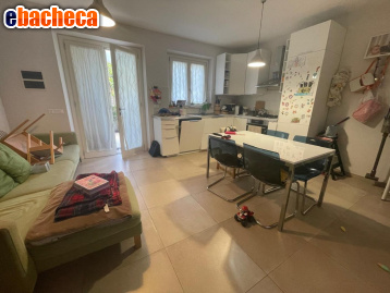 casa indipendente in vendita a Carrara in zona Nazzano