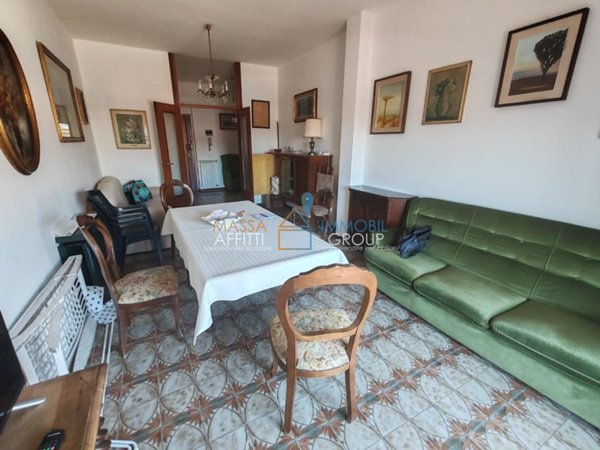 appartamento in vendita a Carrara in zona Marina di Carrara