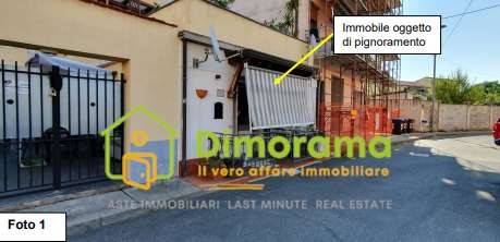 appartamento in vendita a Carrara in zona Avenza