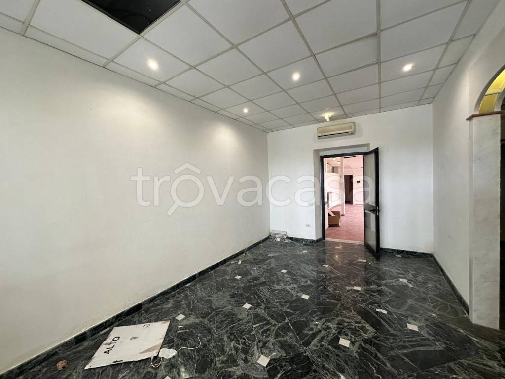 quadrivano in vendita a Carrara in zona Marina di Carrara