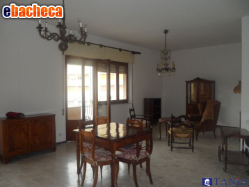 appartamento in vendita a Carrara in zona Avenza