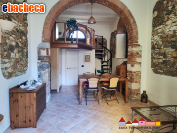 appartamento in vendita a Carrara in zona Centro Città