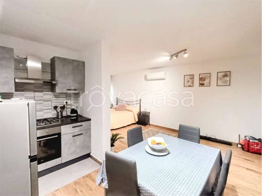 appartamento in vendita a Carrara in zona Marina di Carrara