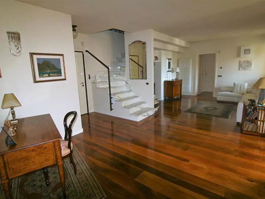 appartamento in vendita a Carrara in zona Marina di Carrara