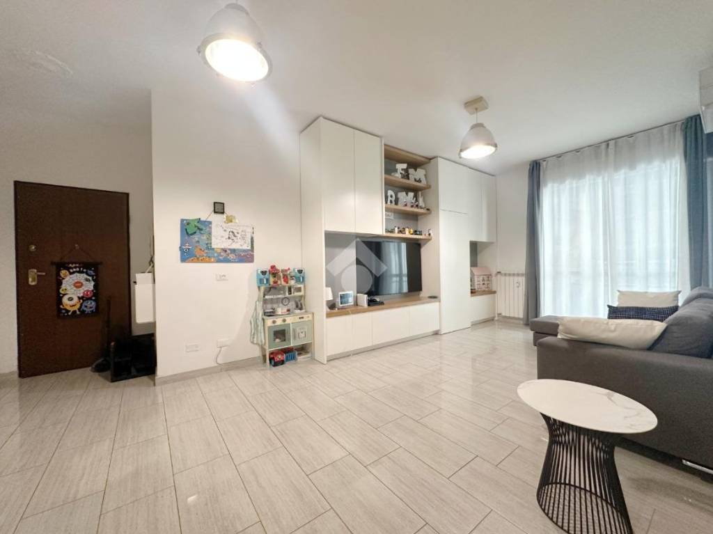 appartamento in vendita a Carrara in zona Marina di Carrara
