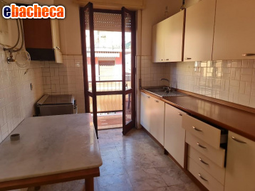 appartamento in vendita a Carrara in zona Centro Città