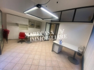 trivano in vendita a Carrara in zona Centro Città