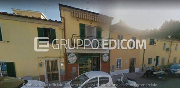 locale commerciale in vendita a Carrara
