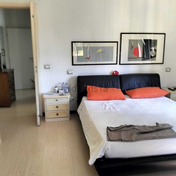 appartamento in vendita a Carrara in zona Avenza