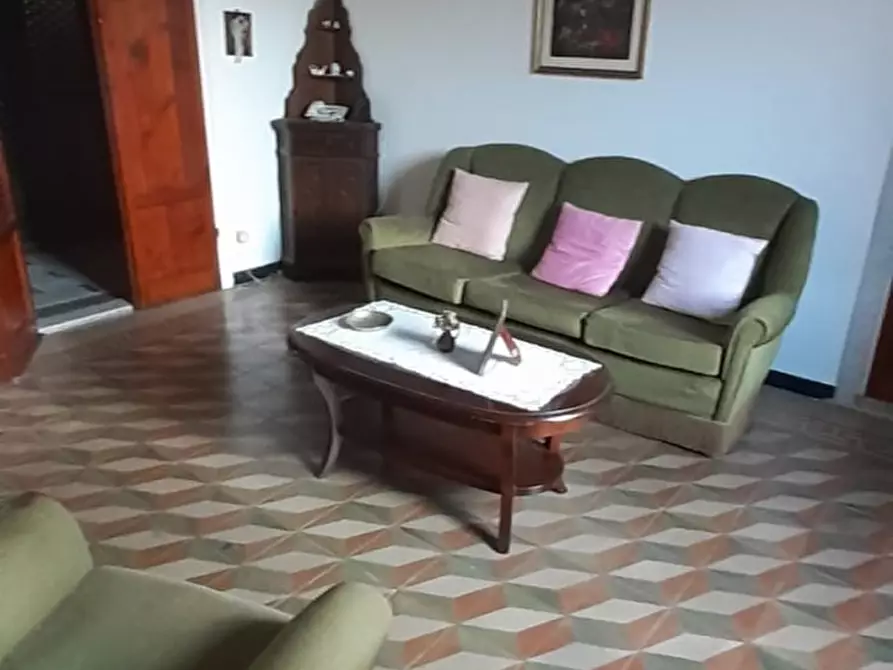 casa indipendente in vendita a Carrara in zona Codena