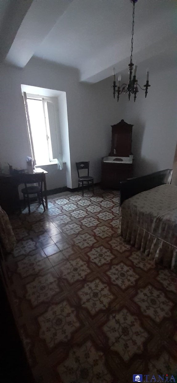 casa indipendente in vendita a Carrara in zona Codena