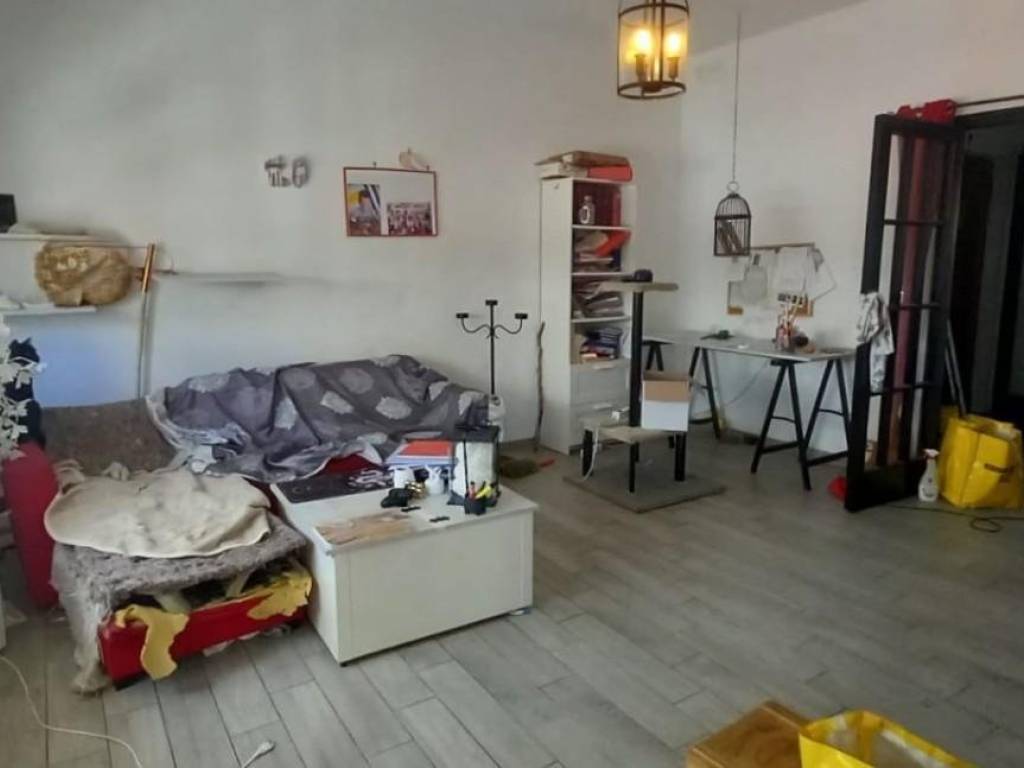 appartamento in vendita a Carrara in zona Avenza
