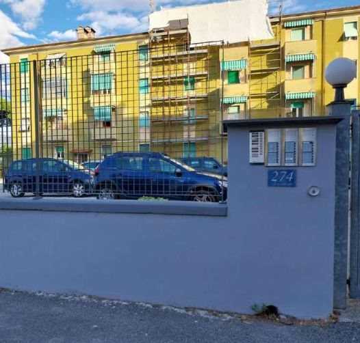 appartamento in vendita a Carrara in zona Avenza