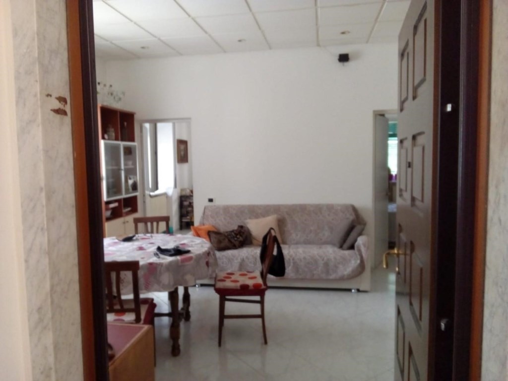 appartamento in vendita a Carrara in zona Centro Città