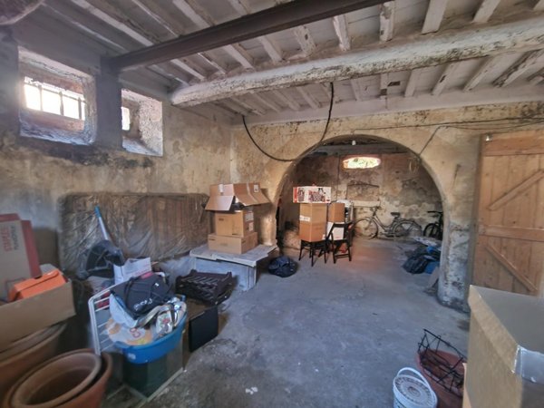 appartamento in vendita a Carrara in zona Bonascola
