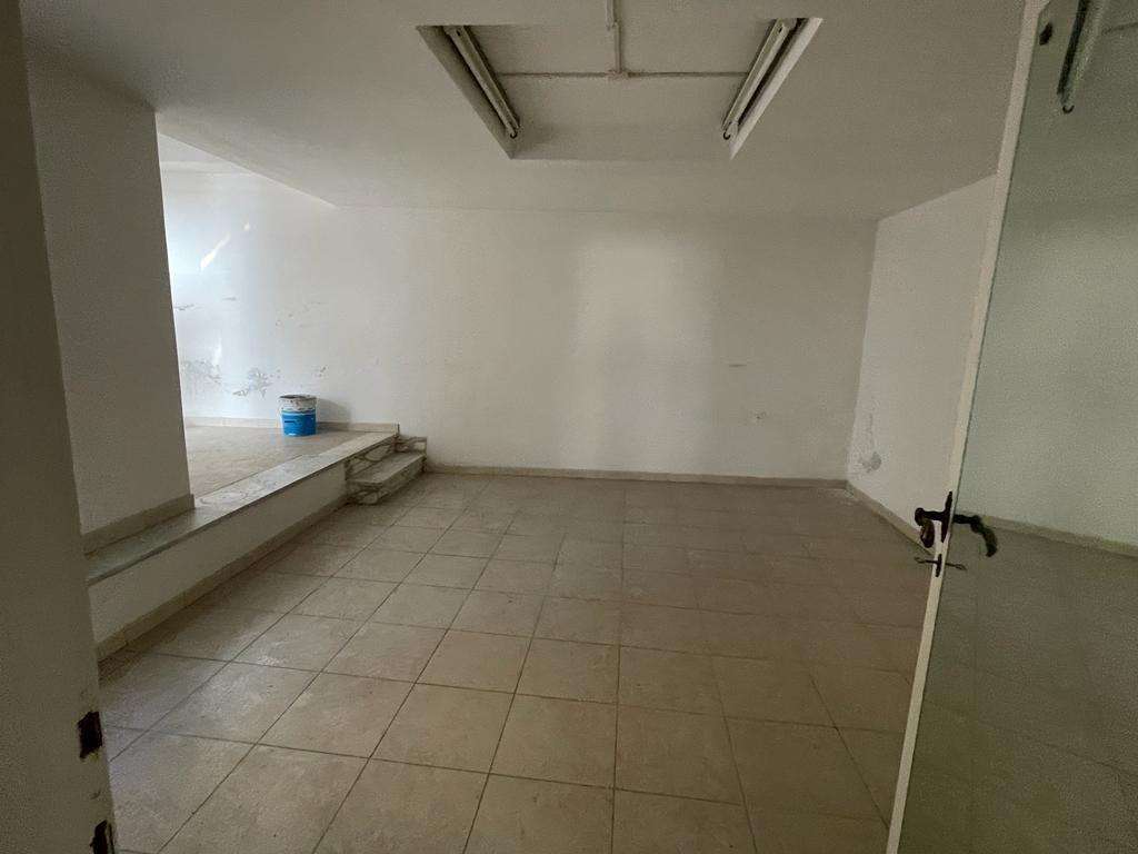 ufficio in vendita a Carrara in zona Centro Città